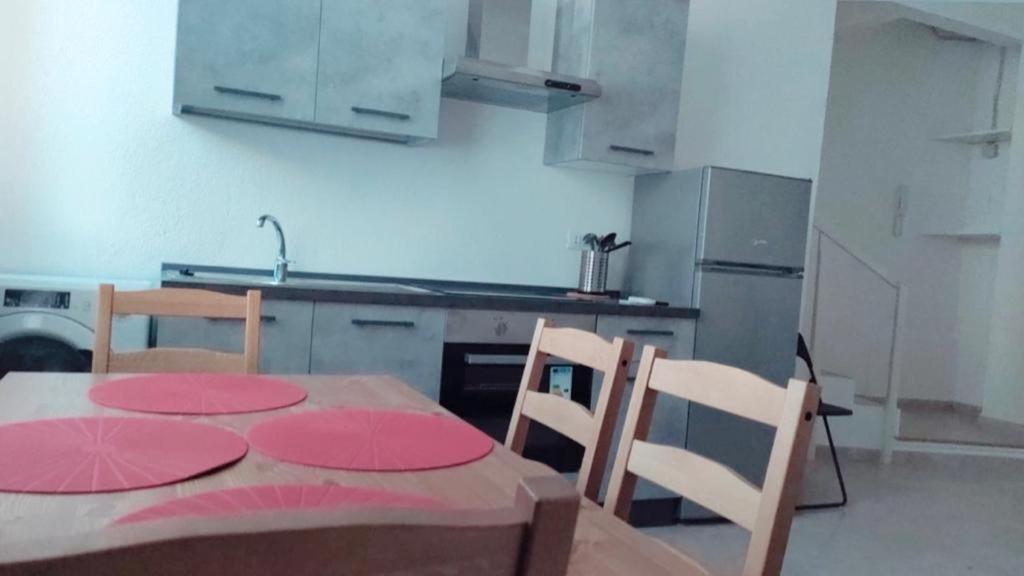 Confortable Milan Apartment Near The Metro ภายนอก รูปภาพ